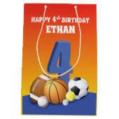Aangepaste naam jongen 4th Birthday Sports Balls Medium Cadeauzakje (Achterkant)