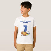 Aangepaste naam jongen 7th Birthday Sports Balls T-shirt (Voorkant volledig)