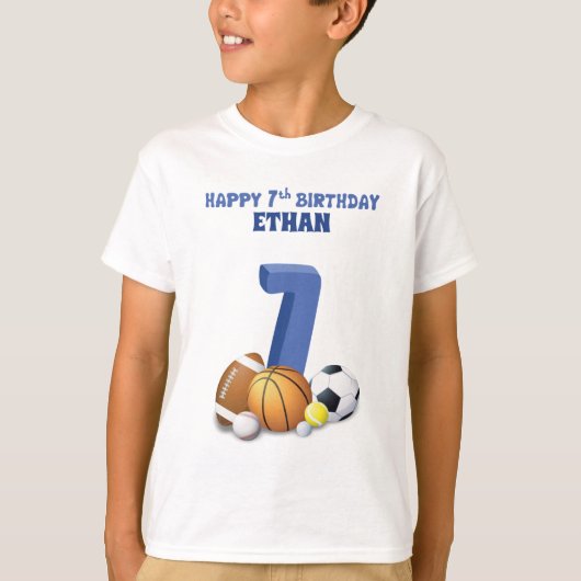 Aangepaste naam jongen 7th Birthday Sports Balls T-shirt (Voorkant)