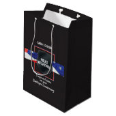 Aangepaste naam, Jubileum politiewerknemer Medium Cadeauzakje (Achterkant Gekanteld)