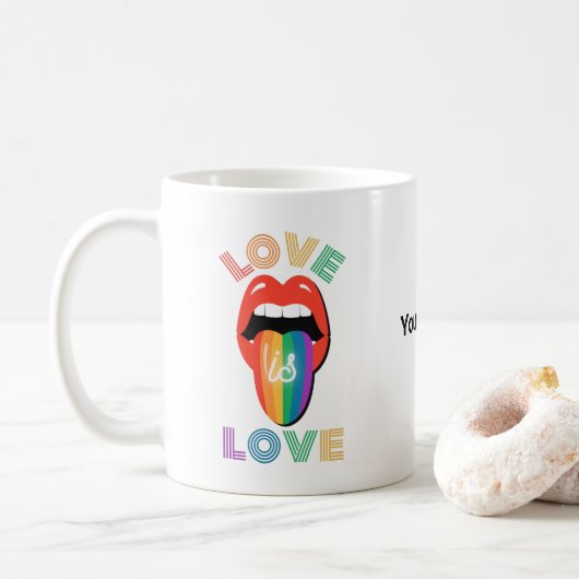 Aangepaste naam kleurrijke LGBTQ Pride Maand Koffiemok (Met donut)