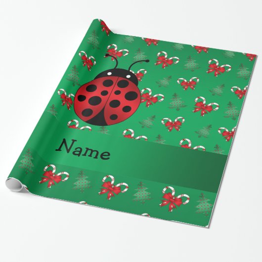 Aangepaste naam ladybug groene snoepsnoeren cadeaupapier (Uitgerold)