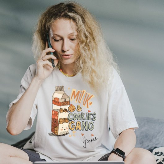 Aangepaste Naam Melk & Cookies Bende Kerstmis AI A T-shirt