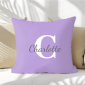 Aangepaste naam Minimalistisch monogram Kussen