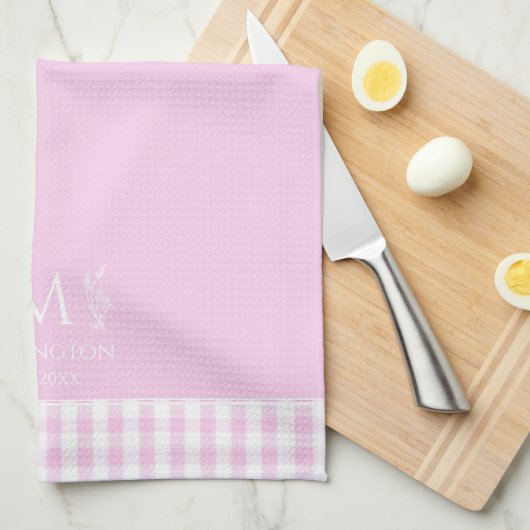 Aangepaste Naam Monogrammed Pink & White Gingham Theedoek (Quarter Fold)