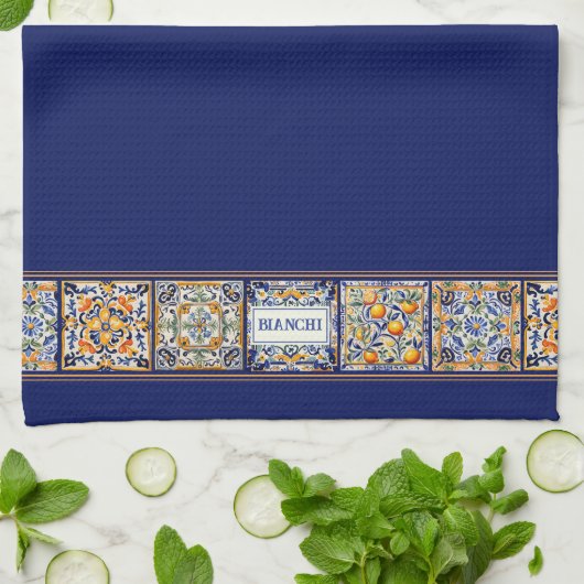 Aangepaste Naam Navy Blue & Yellow Mediterranean T Theedoek (Gevouwen)