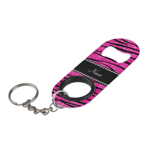 Aangepaste naam neon hot roze glitter zebra strepe sleutelhanger flessenopener (Voorkant Gekanteld)