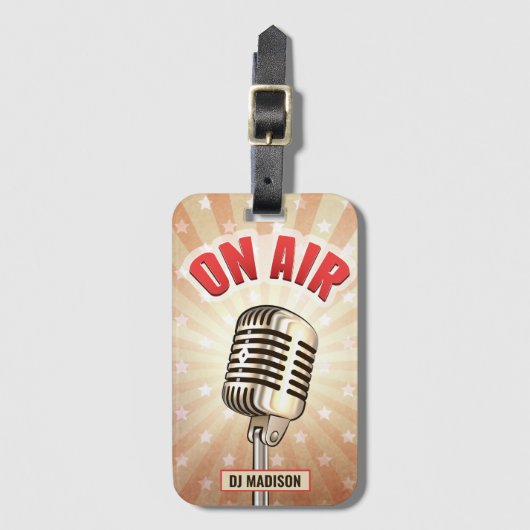 Aangepaste naam “Op de uitzending” Microfoon Bagagelabel (Voorkant (verticaal))