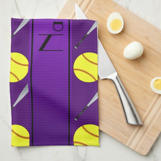 Aangepaste naam paars softballpatroon theedoek (Quarter Fold)