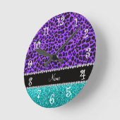 Aangepaste naam paarse leopard turquoise glitter ronde klok (Hoek)