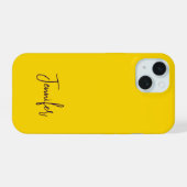 Aangepaste naam paarse tekst geel iPhone 15 case (Achterkant horizontaal)