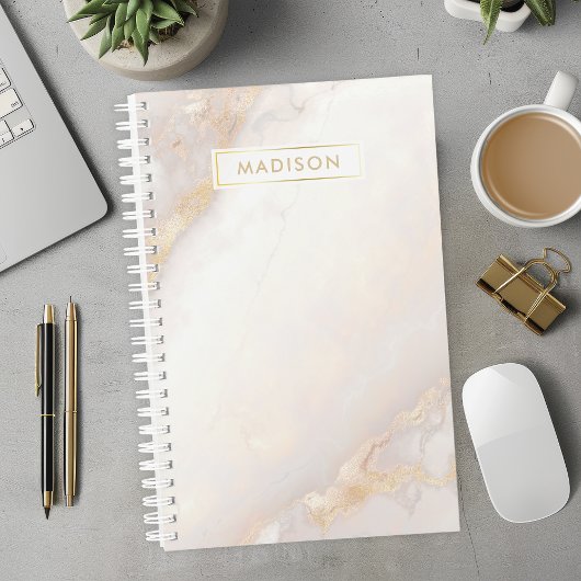 Aangepaste naam peach en Gold Marble Planner