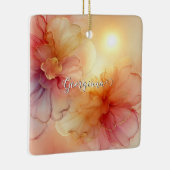 Aangepaste Naam Peach Raspberry Bloemen Alcohol In Keramisch Ornament (Rechts)