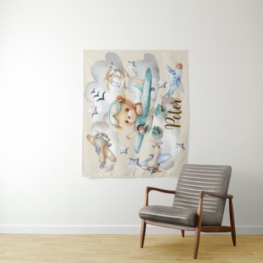 Aangepaste Naam Pilot Teddy Bear Achtergrond Wandkleed (In situ)