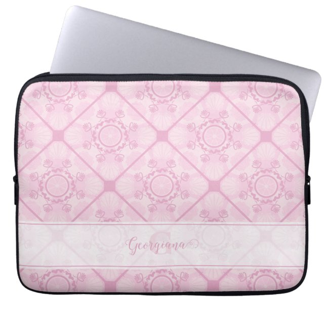 Aangepaste naam Preppy in roze mandala diamant bet Laptop Sleeve (Voorkant)