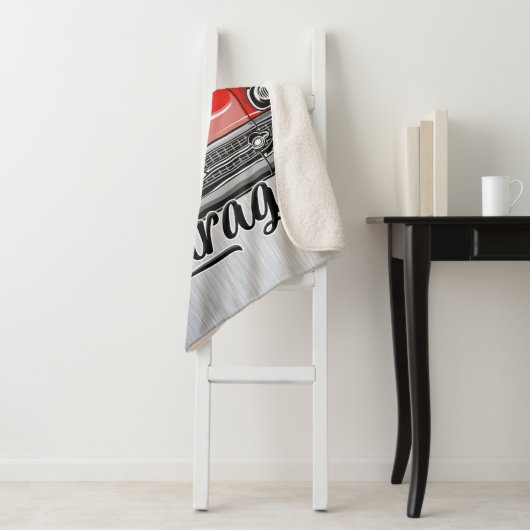 Aangepaste NAAM Retro Red Classic Car Garage Sherpa Deken (In situ)