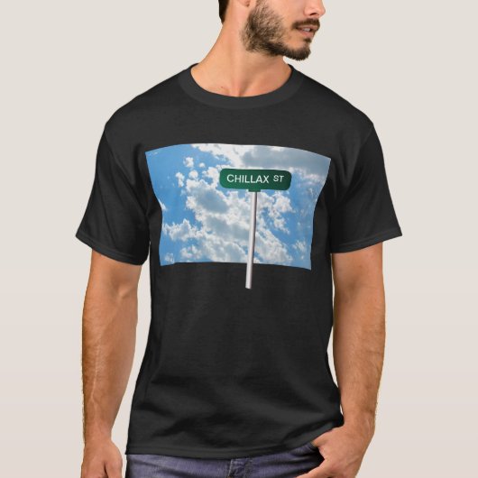 Aangepaste naam Road Street Sign on Blue Sky T-shirt (Voorkant)