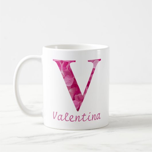 Aangepaste naam Roze Bloemenalfabet Letter "V" Mok (Links)