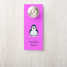 Aangepaste naam schattige pinguïn op roze deurhanger