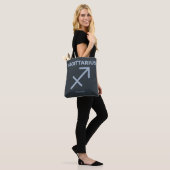 Aangepaste naam / tekst Zodiac Sign Boogschutter Tote Bag (Op model)