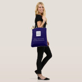 Aangepaste naam titel bedrijfslogo tote bag (Op model)
