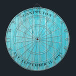 Aangepaste Naam & Trouwdatum Turquoise Dartbord<br><div class="desc">Turquoise Wood slats Familienaam Wedding Date Dartboard.</div>