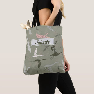 Aangepaste naam vliegende kranen op salie groen tote bag