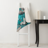 Aangepaste naam voor blauwgroen en zilveren vlinde sherpa deken (In situ)