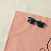 Aangepaste naam voor Blush roze kalligrafie Strandlaken (In situ)