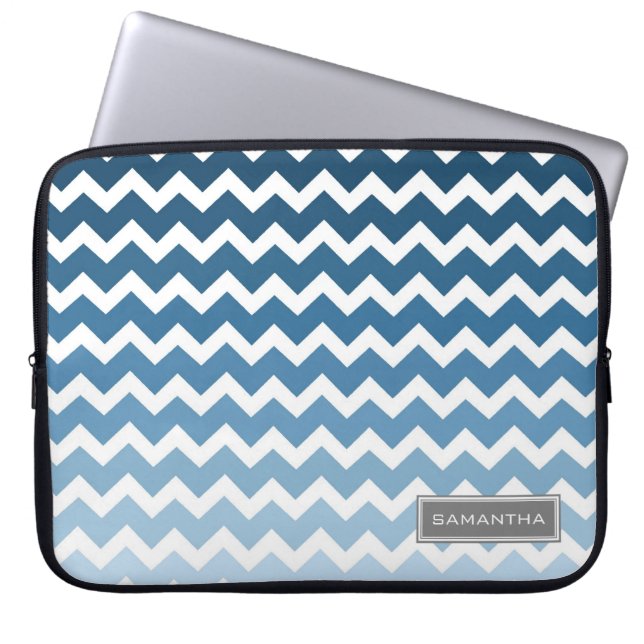 Aangepaste naam voor laptop Blue Ombre Chevron Laptop Sleeve (Voorkant)
