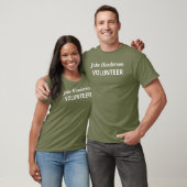 Aangepaste naam vrijwilliger t-shirt (Unisex)
