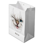 Aangepaste naam Winking Cat Medium Cadeauzakje (Voorkant Gekanteld)