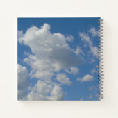 Aangepaste naam + witte/grijze wolken en blauwe he notitieboek (Achterkant)
