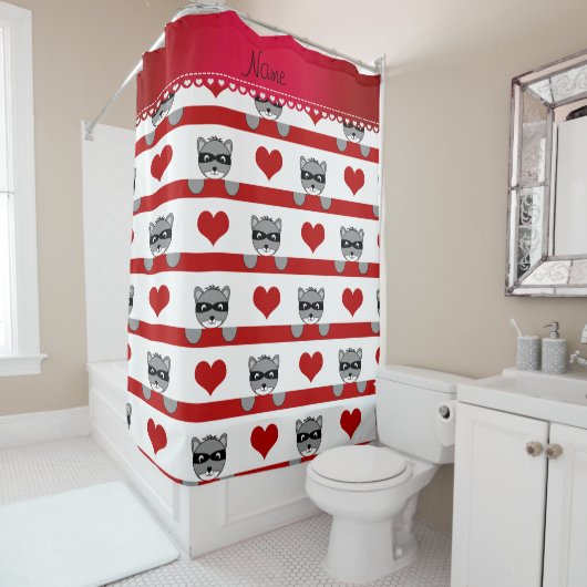 Aangepaste naam witte wasberen rode hartenstrepen douchegordijn (In situ)