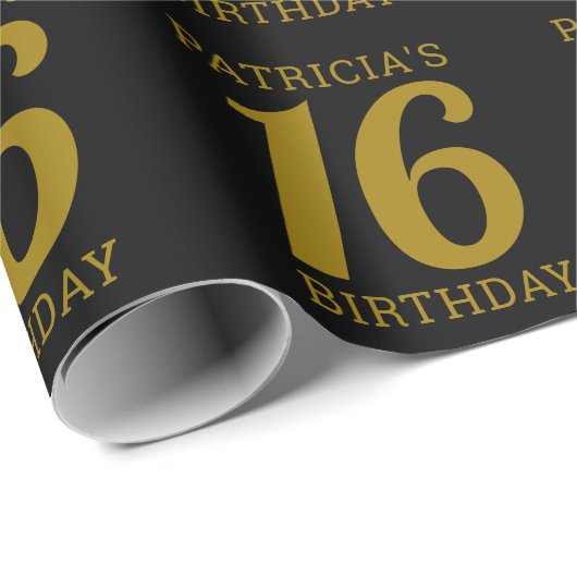 Aangepaste naam zwart en goud 16e verjaardag cadeaupapier (Rol Hoek)