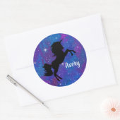 Aangepaste naam Zwart/Paarse Galaxy Eenhoorn Stick Ronde Sticker (Envelop)
