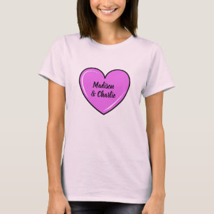 Aangepaste namen en tekstliefdeshart t-shirt