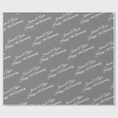 Aangepaste namen, Jubileum, Wit Script op grijs Cadeaupapier (Vlak)