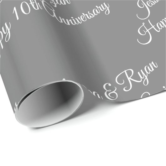 Aangepaste namen, Jubileum, Wit Script op grijs Cadeaupapier (Rol Hoek)