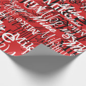 Aangepaste namen overlapten alle over rood cadeaupapier (Hoek)
