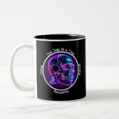 Aangepaste Neon Skull 12-stappen mijlpaal cadeau Tweekleurige Koffiemok (Links)
