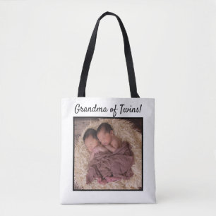 Aangepaste nieuwe babysfoto oma van tweeling tote bag