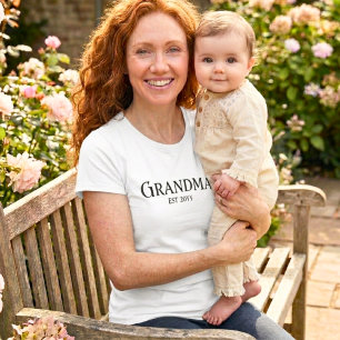 Aangepaste nieuwe oma naam vastgesteld 2026 cadeau t-shirt
