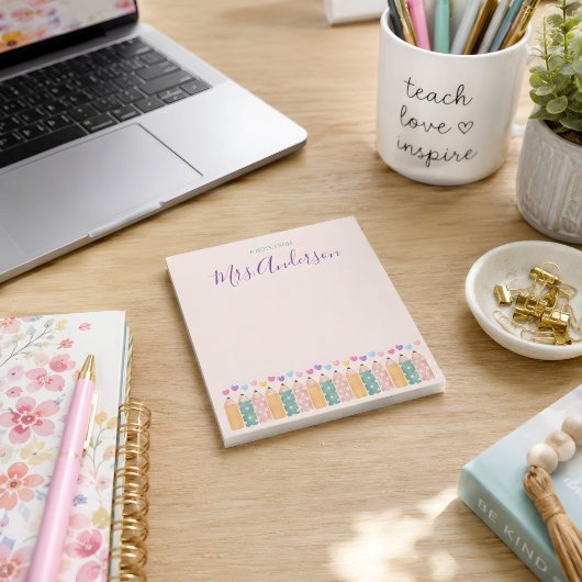 Aangepaste notitie van Cute Crayon Teacher Notepad Notitieblok