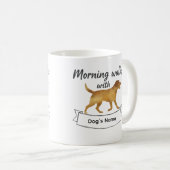 Aangepaste ochtendwandelingen met Labrador Retriev Koffiemok (Voorkant rechts)