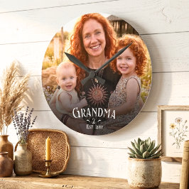 Aangepaste Oma Est Modern Wit Schrift Foto Ronde Klok