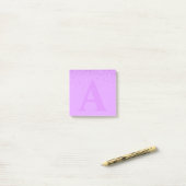 Aangepaste Paarse Glitter Monogram Post-it® notes (Op bureau)