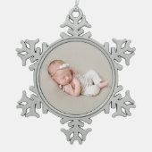 Aangepaste pasgeboren foto aandenken tin sneeuwvlok ornament (Voorkant)