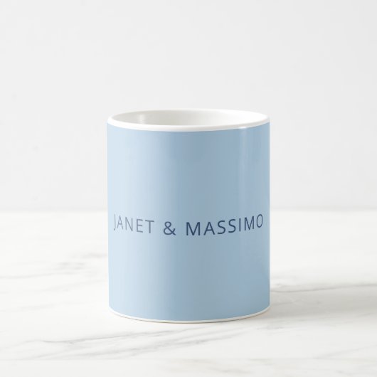Aangepaste pastelblauwe gepersonaliseerde minimali koffiemok (Center)