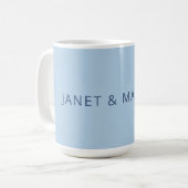 Aangepaste pastelblauwe gepersonaliseerde minimali koffiemok (Voorkant links)